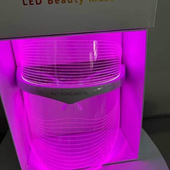 7 color LED facial mask wear on the Go girl cordless USB recharges U Beautiful - Picture 8 of 13